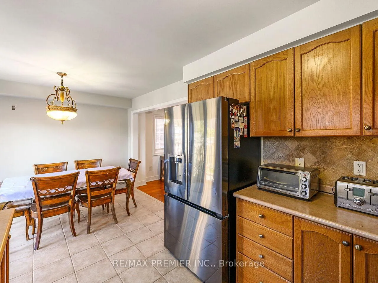 Photo 17 of 104 Humbershed Crescent, Caledon, Bolton West — HOMEH