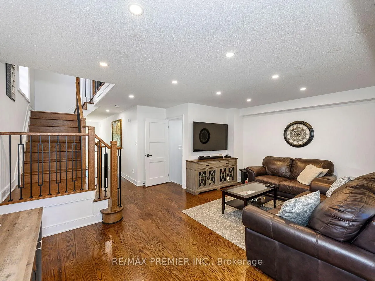 Photo 20 of 104 Humbershed Crescent, Caledon, Bolton West — HOMEH