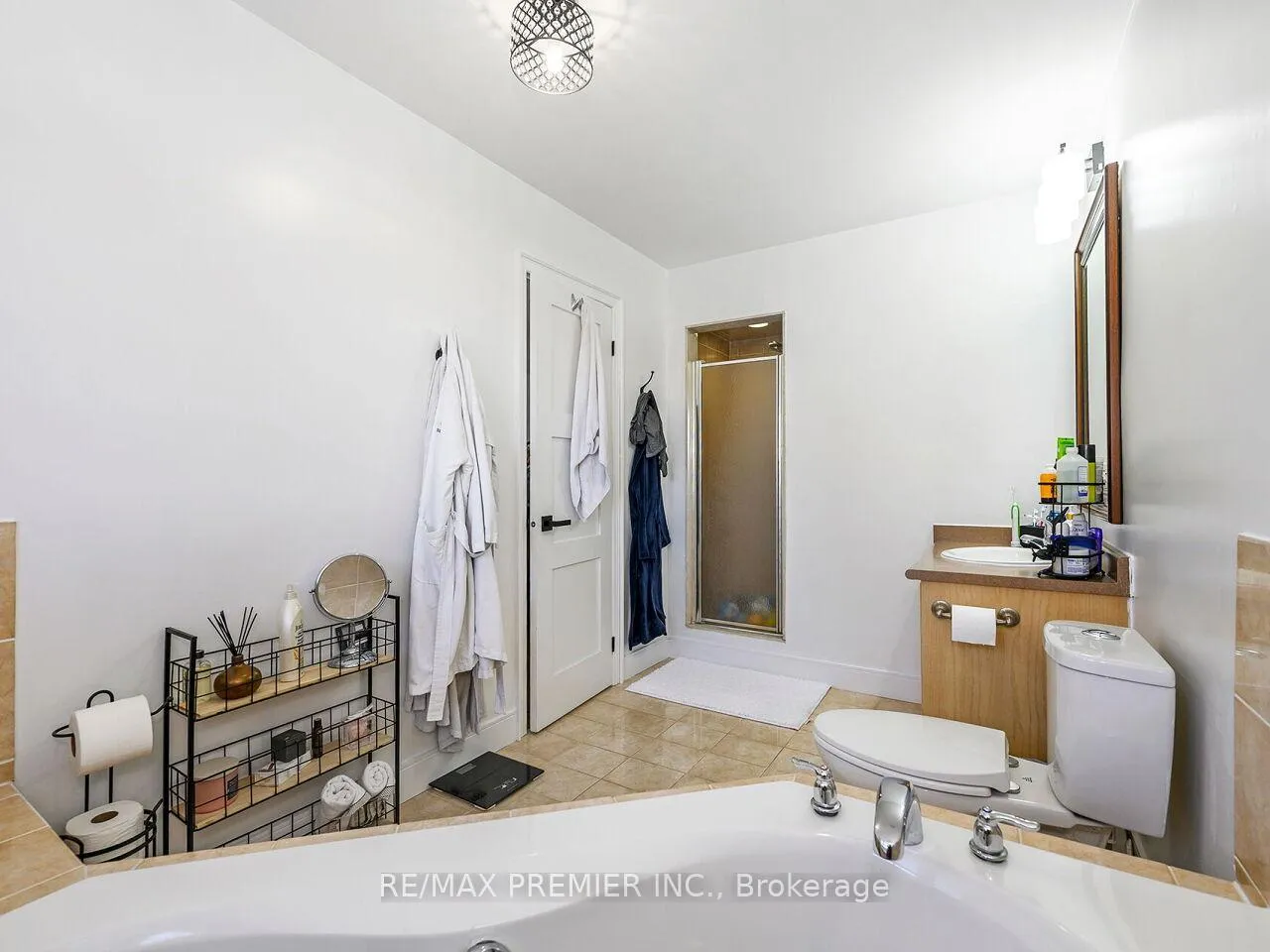Photo 29 of 104 Humbershed Crescent, Caledon, Bolton West — HOMEH