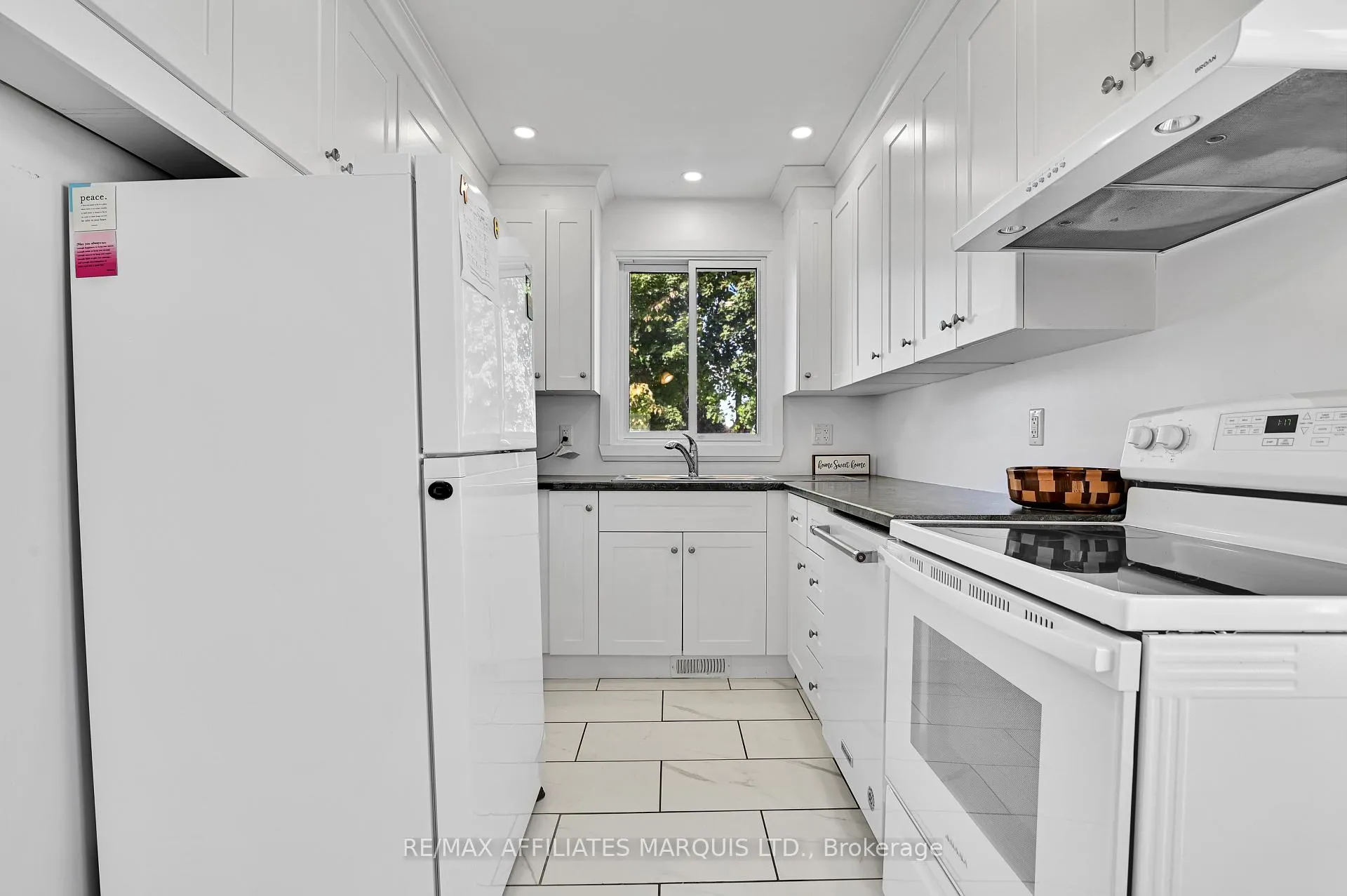Photo 4 of 1006 Second Street E, Cornwall — HOMEH