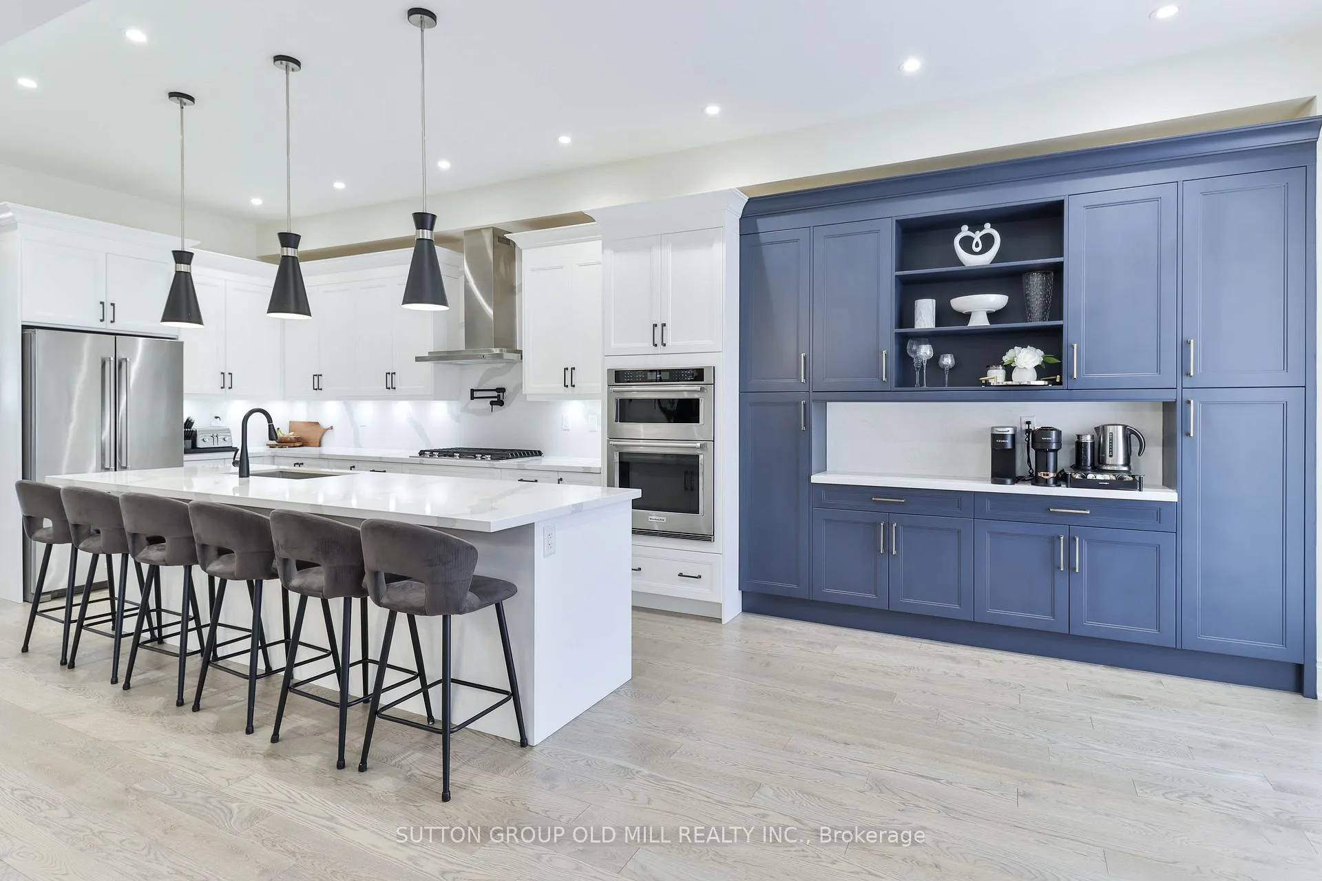 Photo 10 of 17 Bellefond Street, Vaughan, Kleinburg — HOMEH