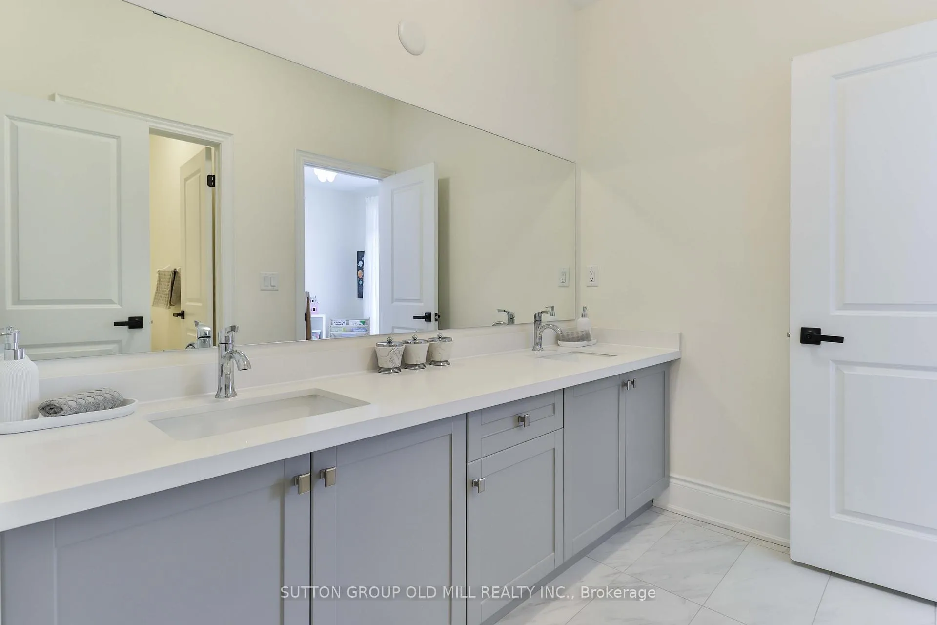 Photo 32 of 17 Bellefond Street, Vaughan, Kleinburg — HOMEH