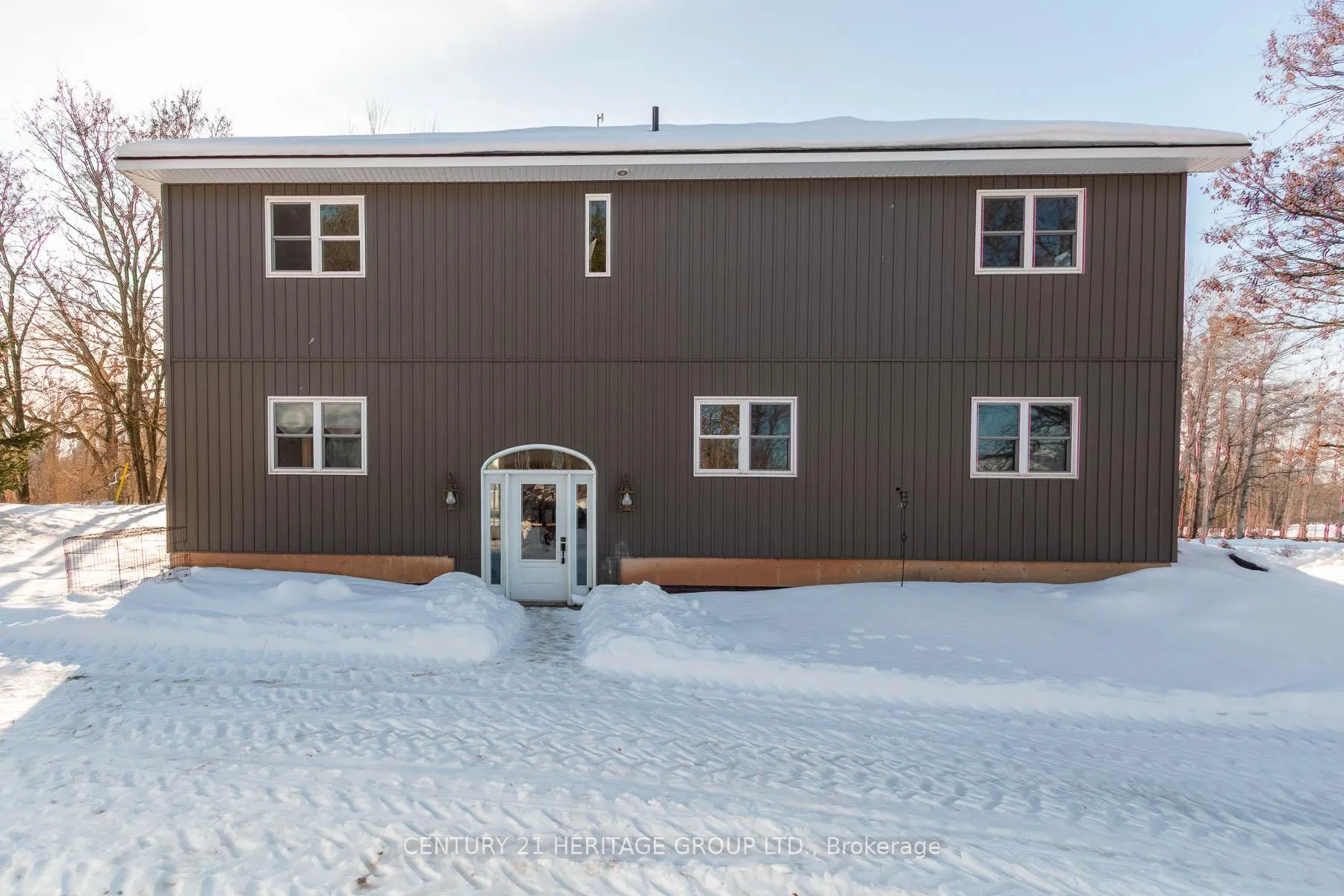 Photo 3 of 797177 East Back Line, Chatsworth — HOMEH