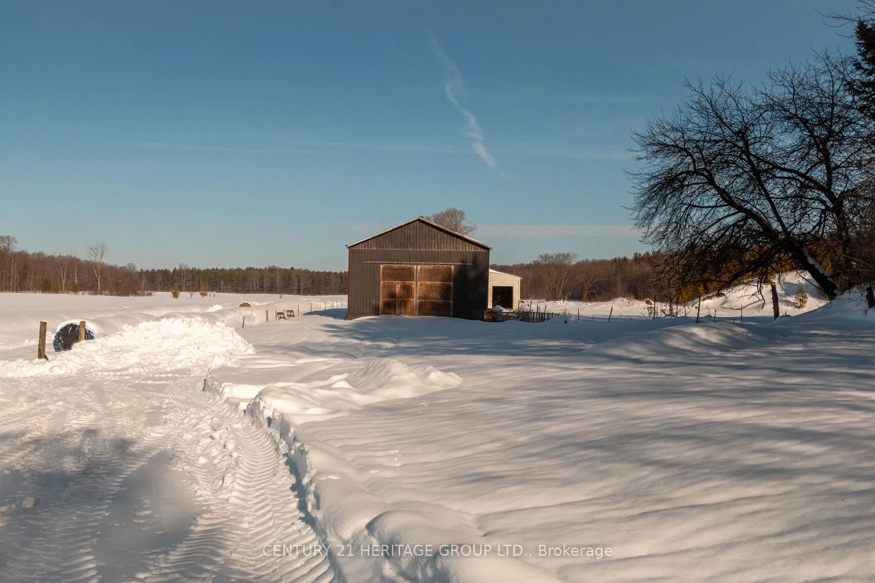 Photo 6 of 797177 East Back Line, Chatsworth — HOMEH