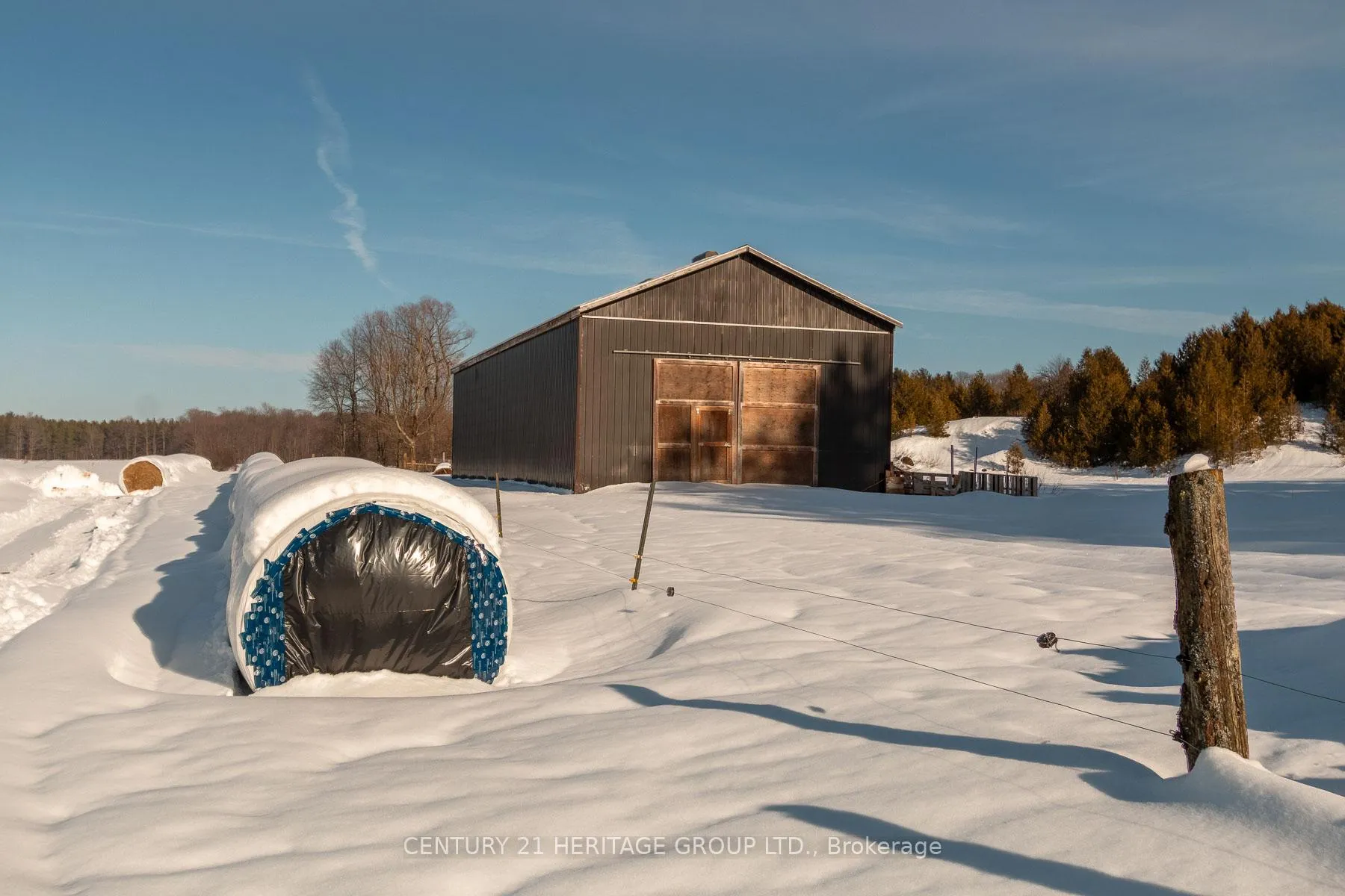 Photo 7 of 797177 East Back Line, Chatsworth — HOMEH