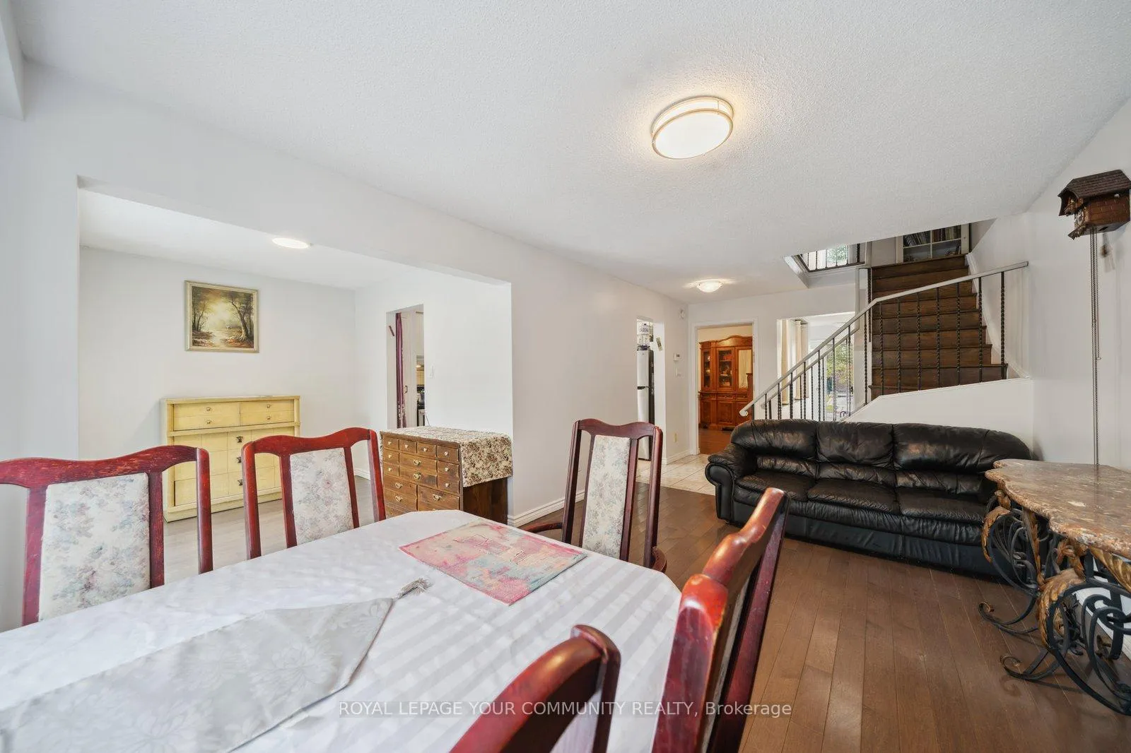 Photo 7 of 154 Lisa Crescent, Vaughan, Crestwood-Springfarm-Yorkhill — HOMEH