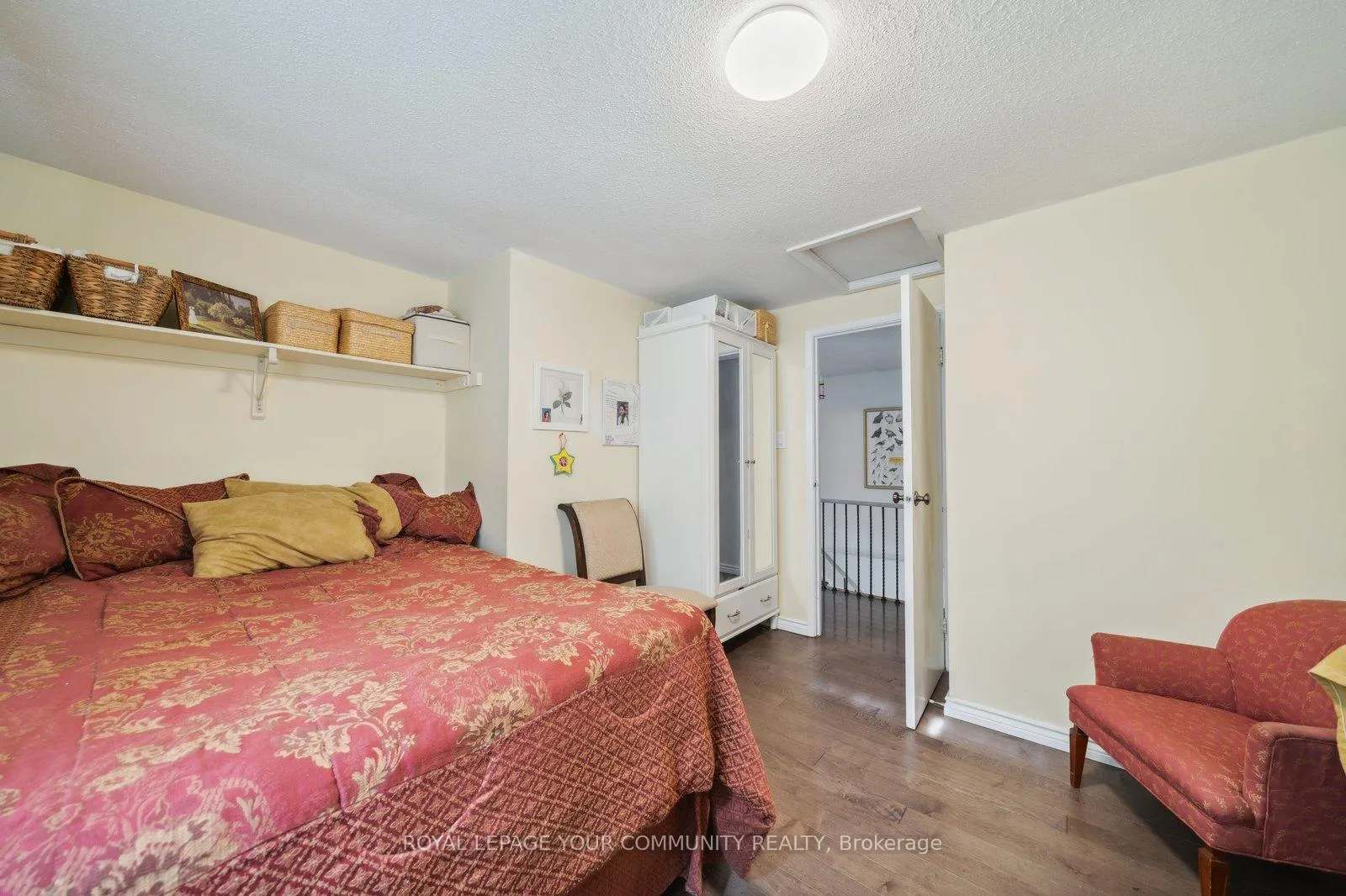 Photo 21 of 154 Lisa Crescent, Vaughan, Crestwood-Springfarm-Yorkhill — HOMEH