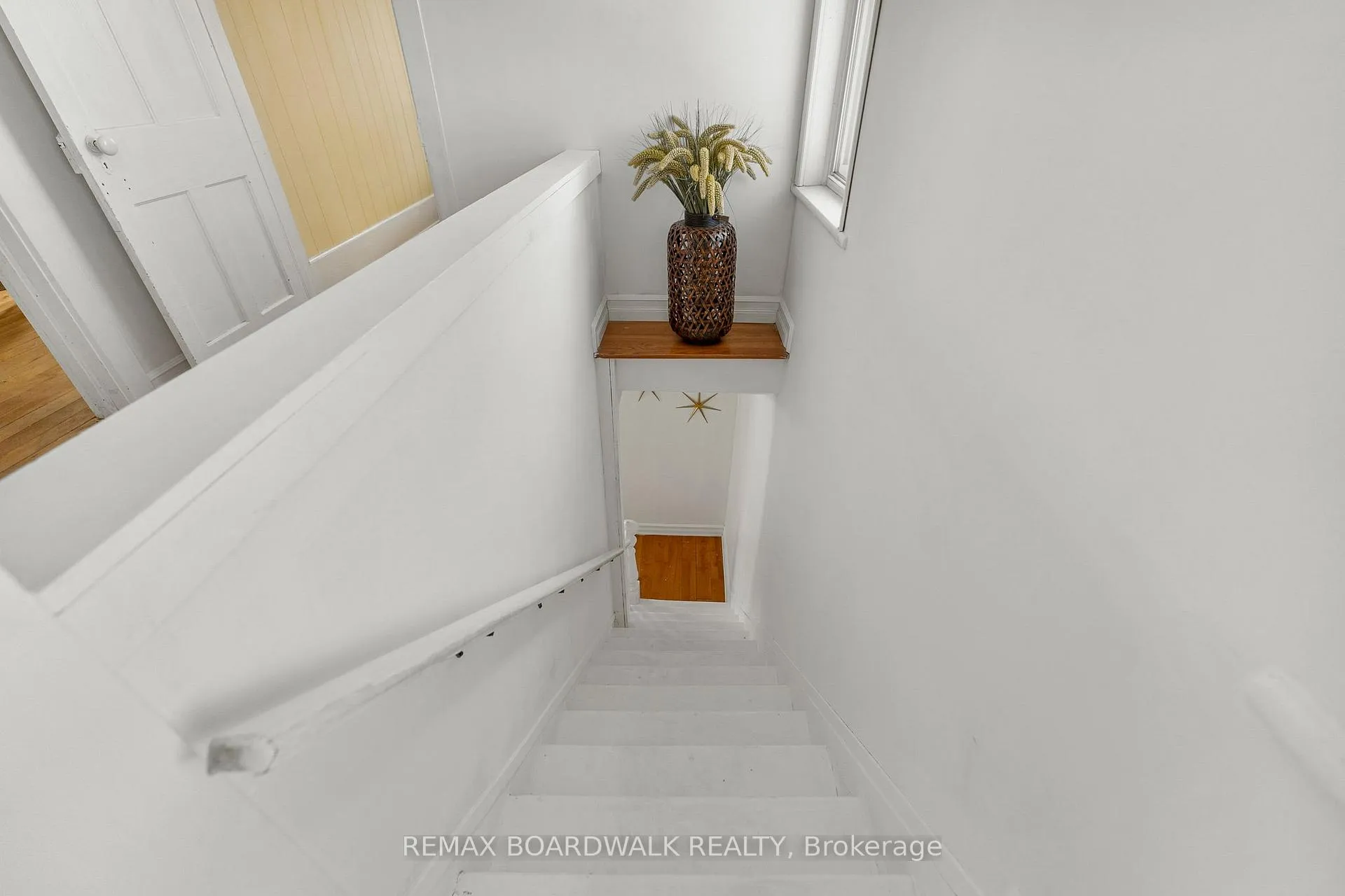 Photo 17 of 307 Joseph Street, North Grenville, Kemptville — HOMEH