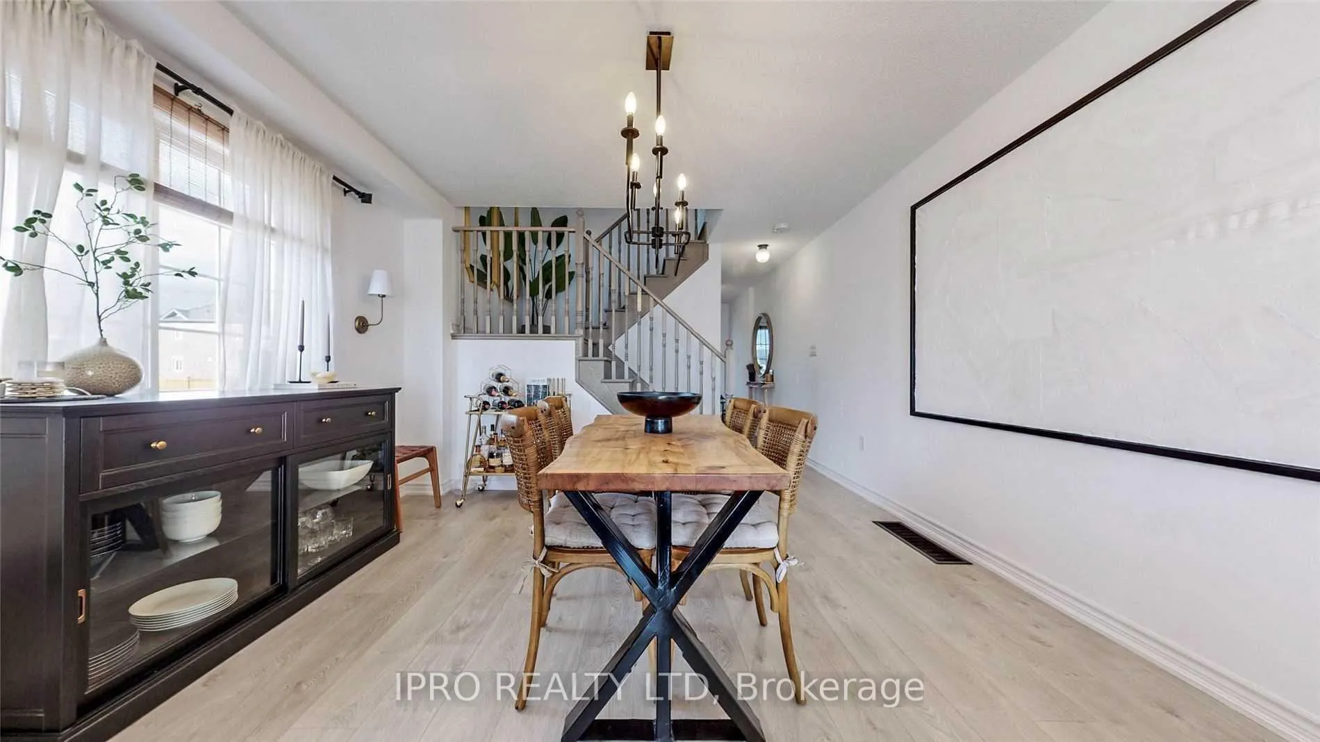 Photo 4 of 48 Brown Bear Street, Barrie, Holly — HOMEH