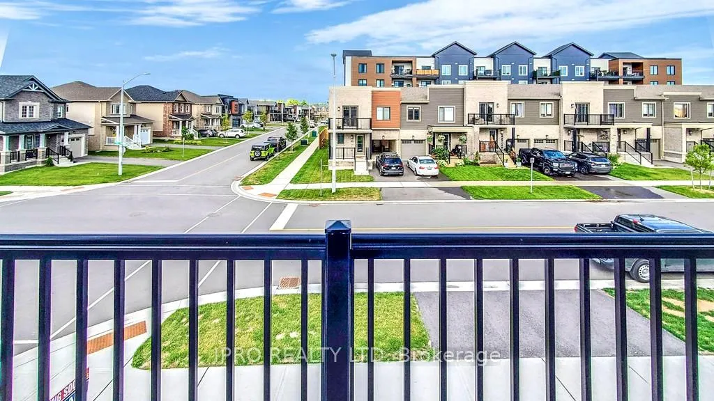 Photo 14 of 48 Brown Bear Street, Barrie, Holly — HOMEH