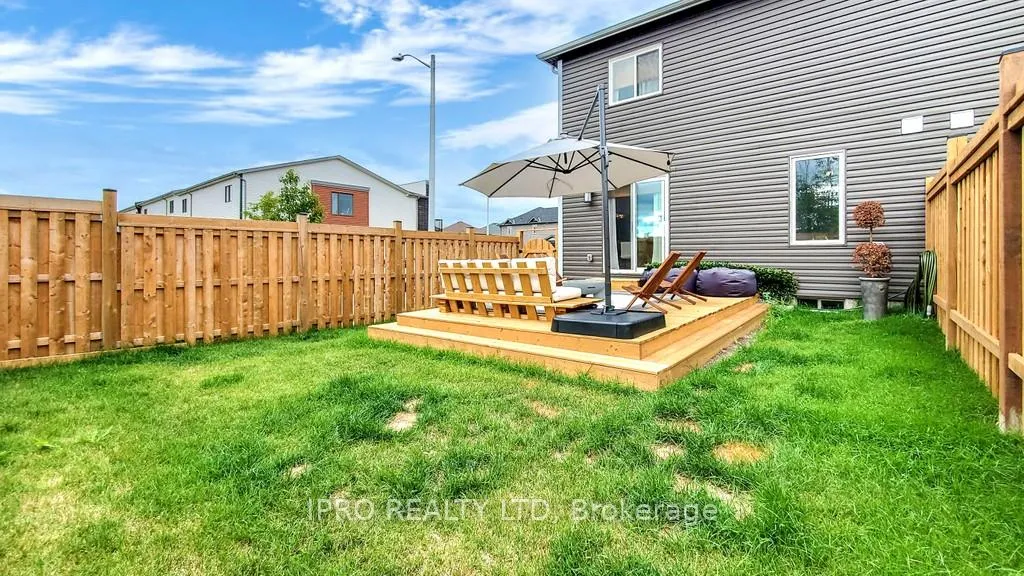 Photo 16 of 48 Brown Bear Street, Barrie, Holly — HOMEH