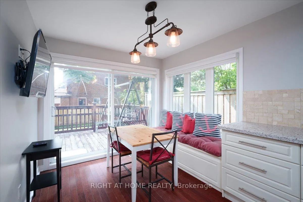 Photo 7 of 533 Braeburn Crescent, Pickering, Amberlea — HOMEH