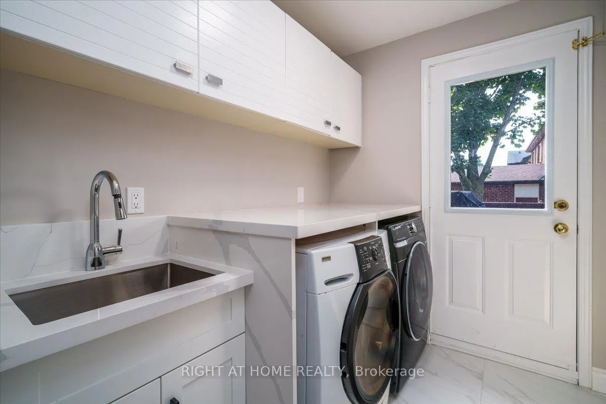 Photo 12 of 533 Braeburn Crescent, Pickering, Amberlea — HOMEH