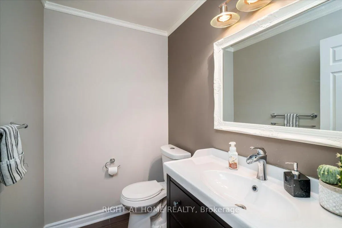 Photo 13 of 533 Braeburn Crescent, Pickering, Amberlea — HOMEH