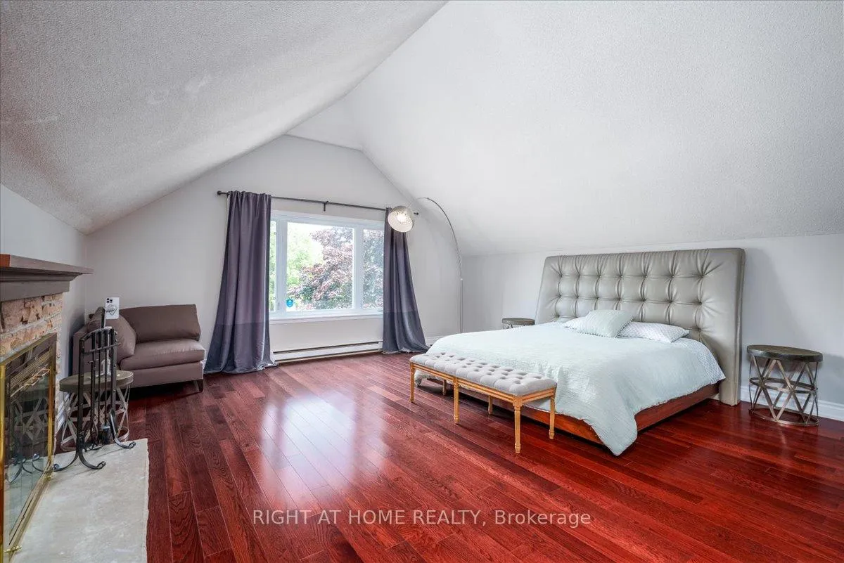 Photo 16 of 533 Braeburn Crescent, Pickering, Amberlea — HOMEH