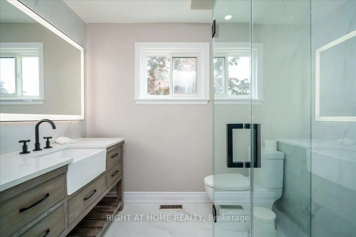 Photo 24 of 533 Braeburn Crescent, Pickering, Amberlea — HOMEH