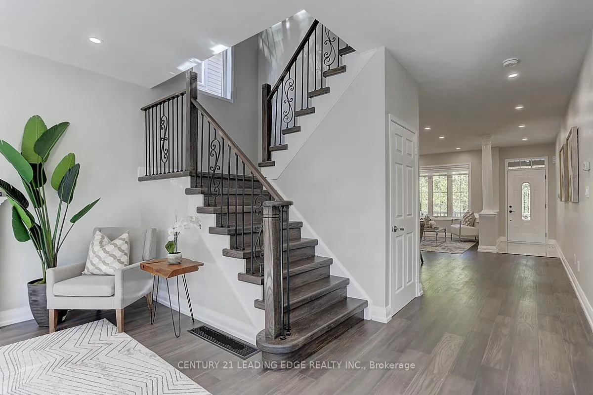 Photo 16 of 71 Robert Attersley Drive E, Whitby, Taunton North — HOMEH