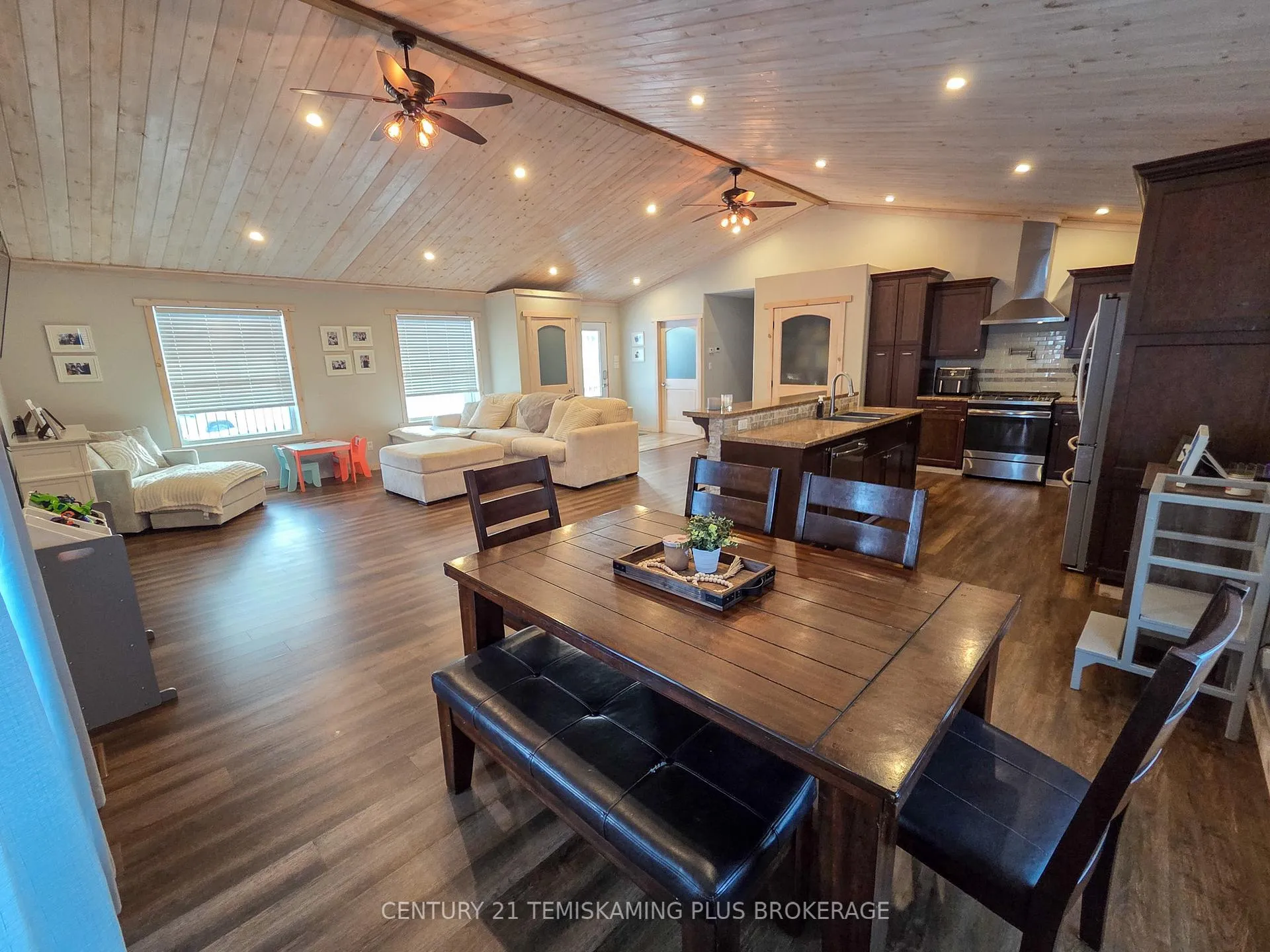 Photo 9 of 22 Amy Street, Englehart, Central Timiskaming — HOMEH