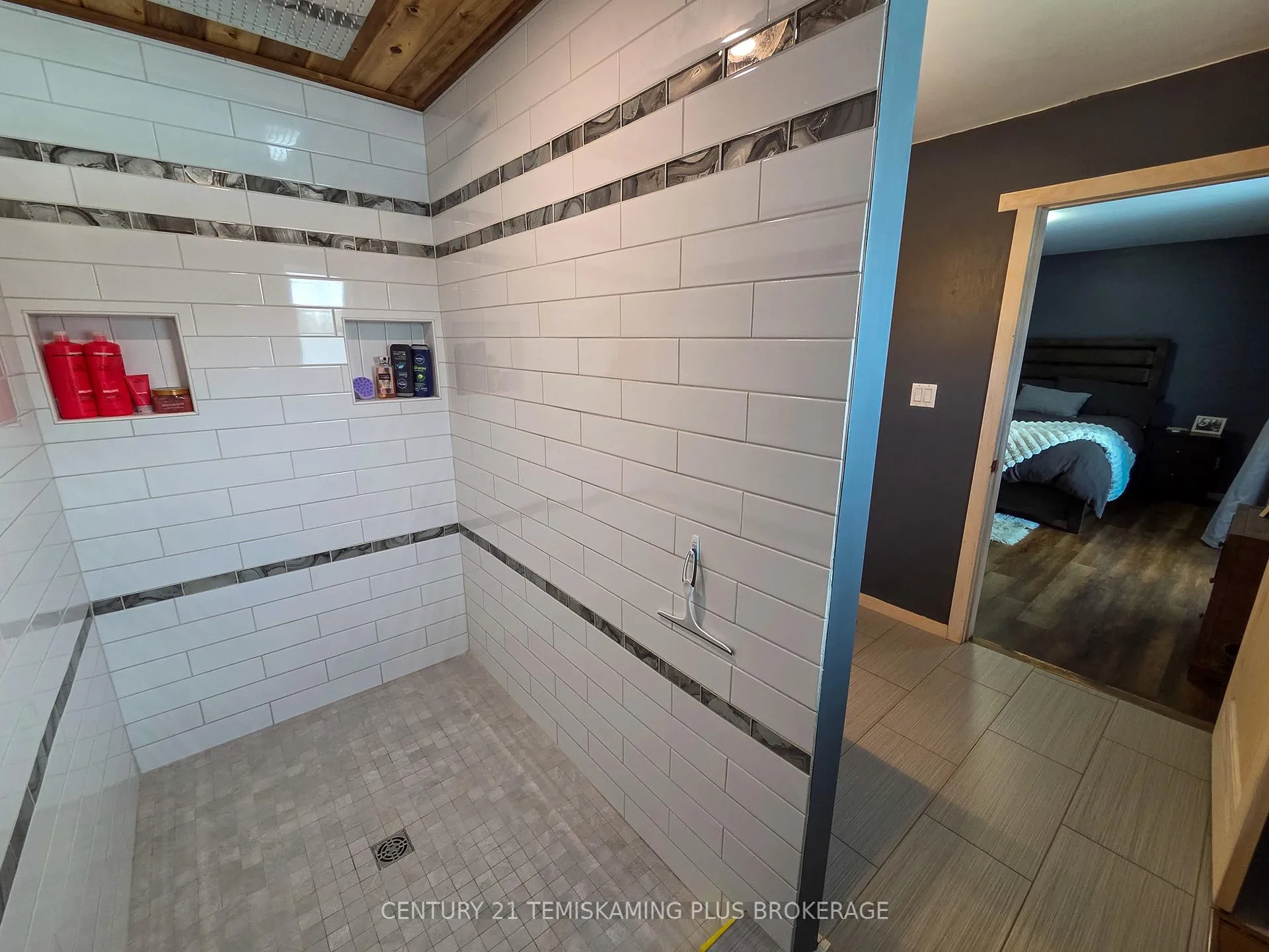 Photo 24 of 22 Amy Street, Englehart, Central Timiskaming — HOMEH
