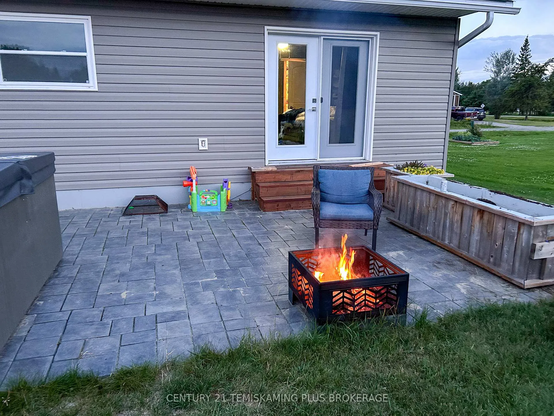Photo 35 of 22 Amy Street, Englehart, Central Timiskaming — HOMEH