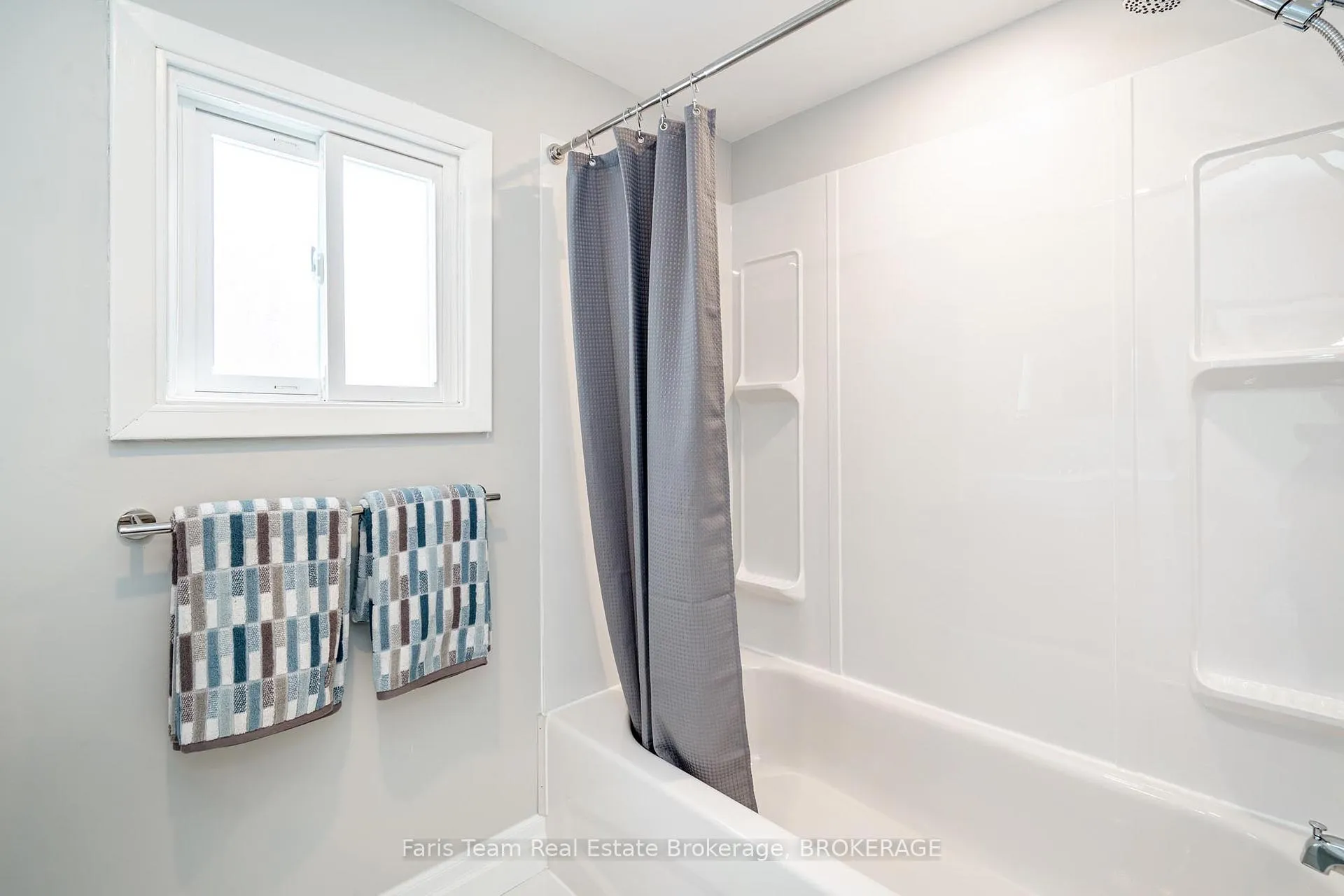 Photo 23 of Unit #41, 525 Midland Point Road, Midland — HOMEH