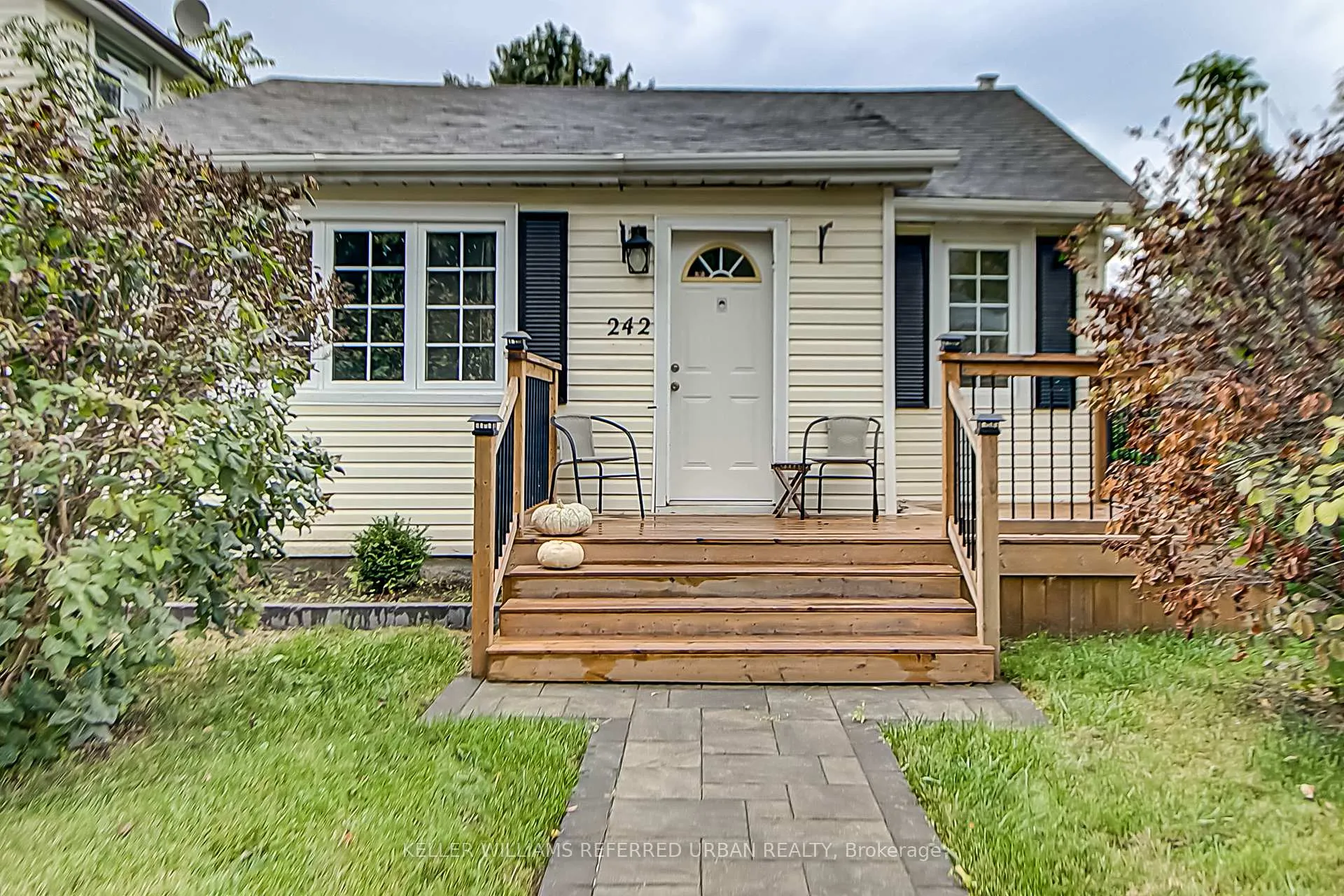 Photo 1 of 242 Oshawa Boulevard S, Oshawa, Central — HOMEH