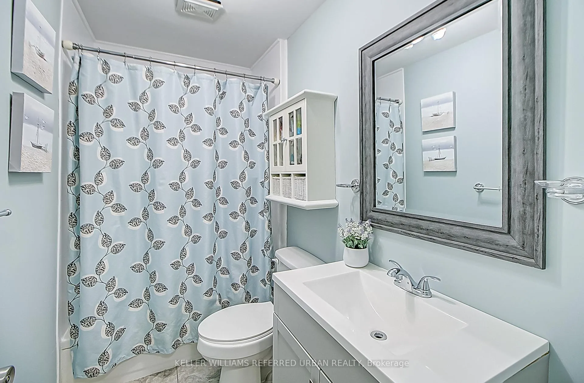 Photo 10 of 242 Oshawa Boulevard S, Oshawa, Central — HOMEH