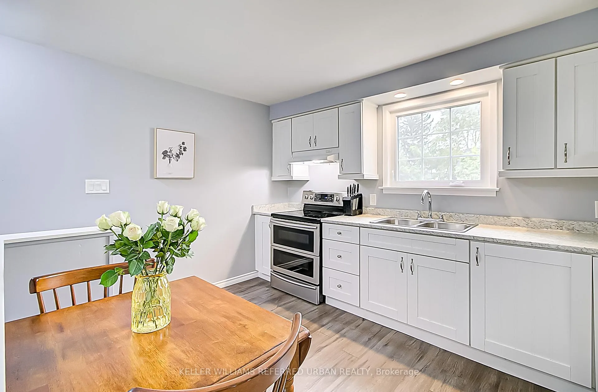 Photo 12 of 242 Oshawa Boulevard S, Oshawa, Central — HOMEH