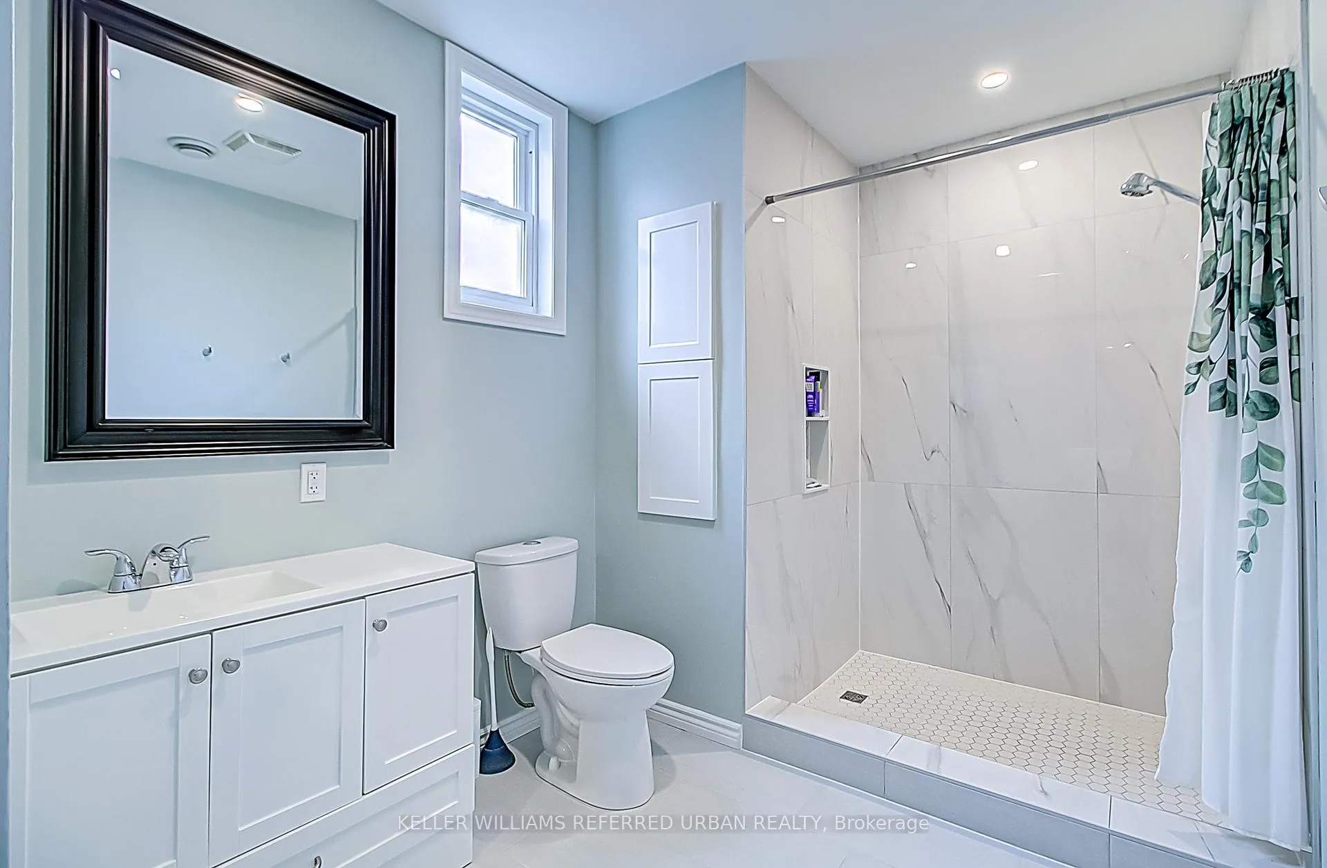Photo 18 of 242 Oshawa Boulevard S, Oshawa, Central — HOMEH