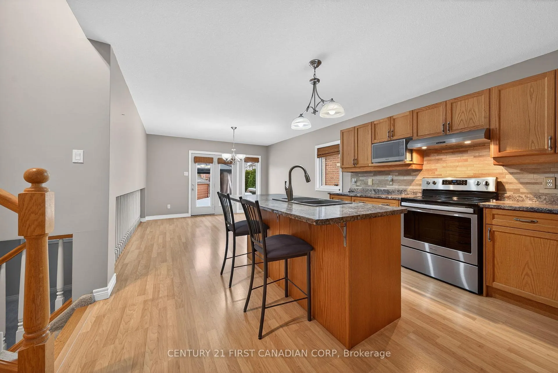 Photo 6 of 33 Juniper Crescent, Strathroy-Caradoc, SE — HOMEH