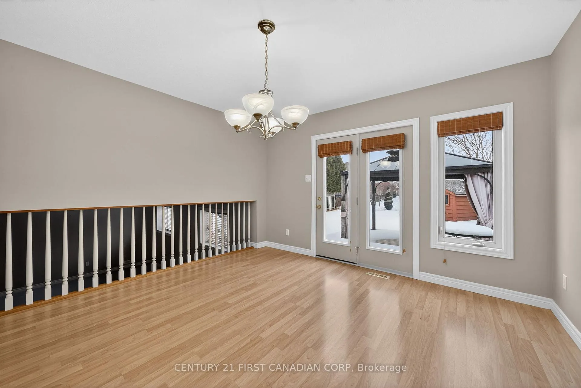 Photo 10 of 33 Juniper Crescent, Strathroy-Caradoc, SE — HOMEH