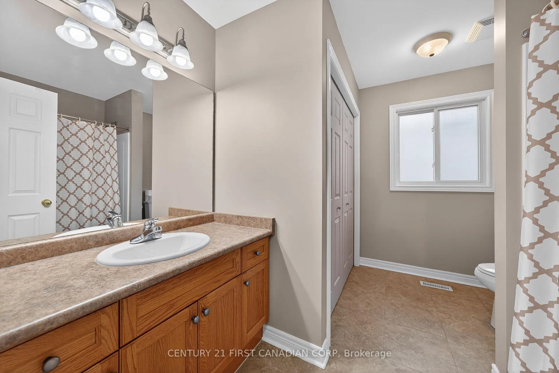 Photo 16 of 33 Juniper Crescent, Strathroy-Caradoc, SE — HOMEH