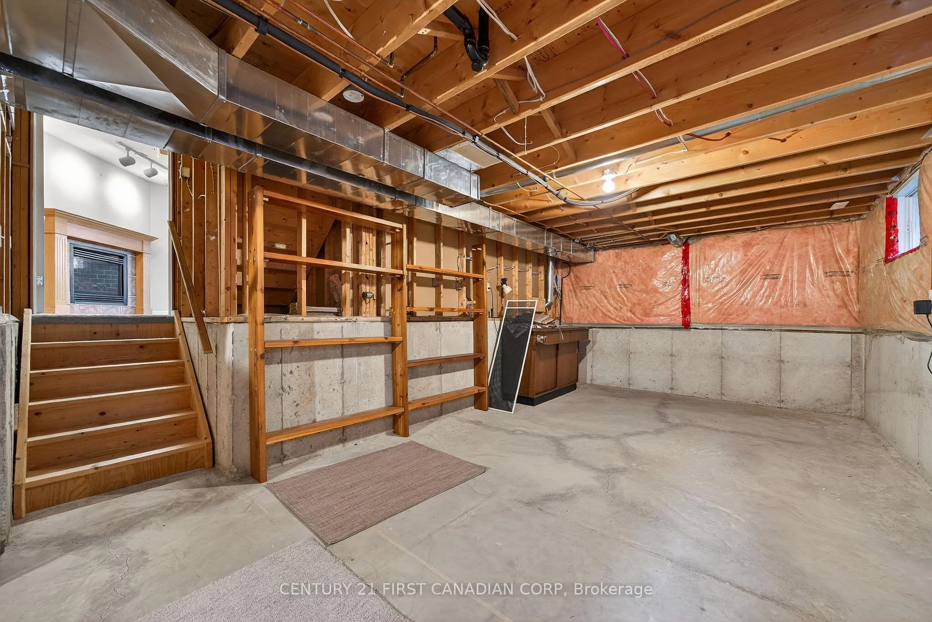 Photo 24 of 33 Juniper Crescent, Strathroy-Caradoc, SE — HOMEH