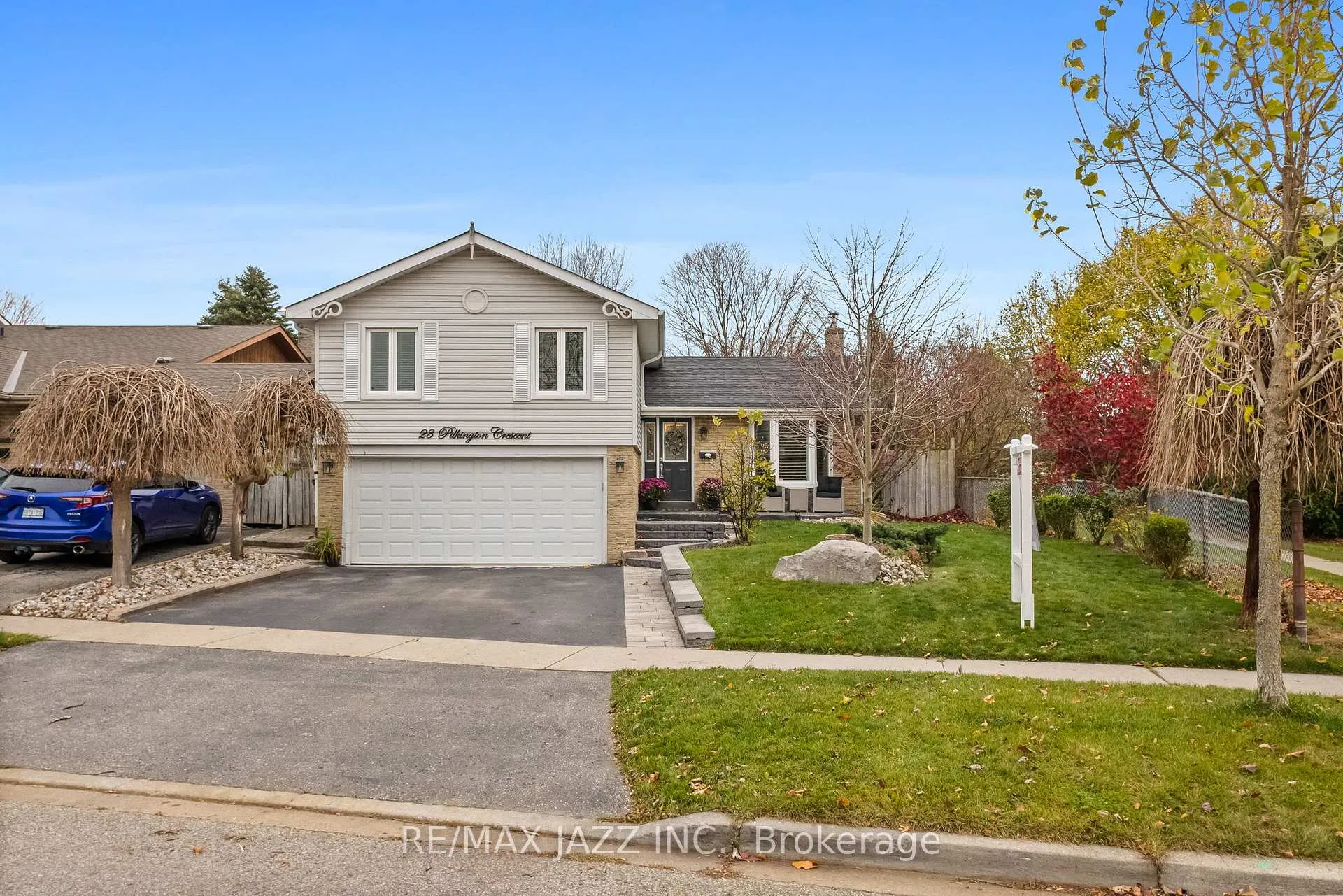 Photo 2 of 23 Pilkington Crescent, Whitby, Pringle Creek — HOMEH