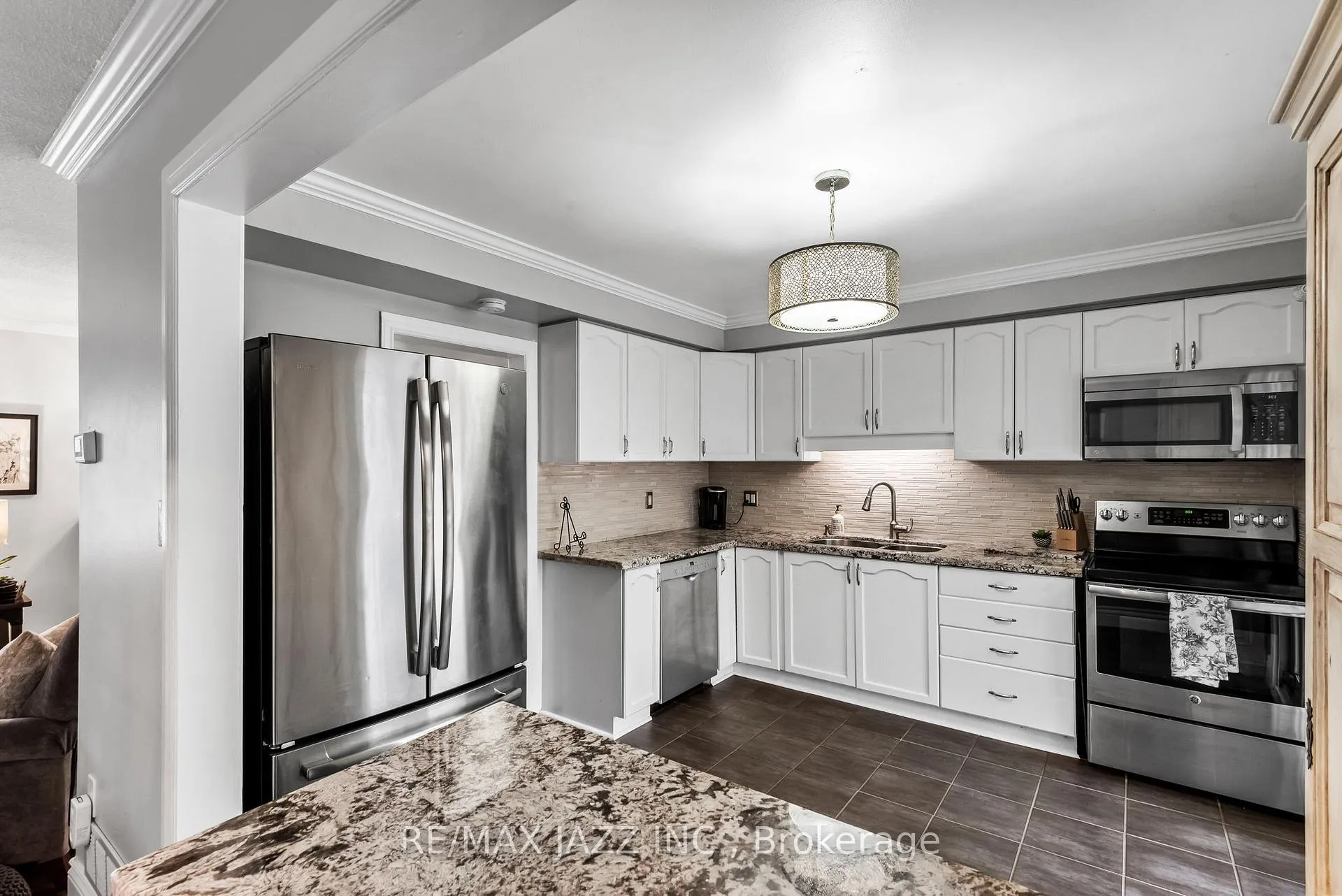 Photo 10 of 23 Pilkington Crescent, Whitby, Pringle Creek — HOMEH
