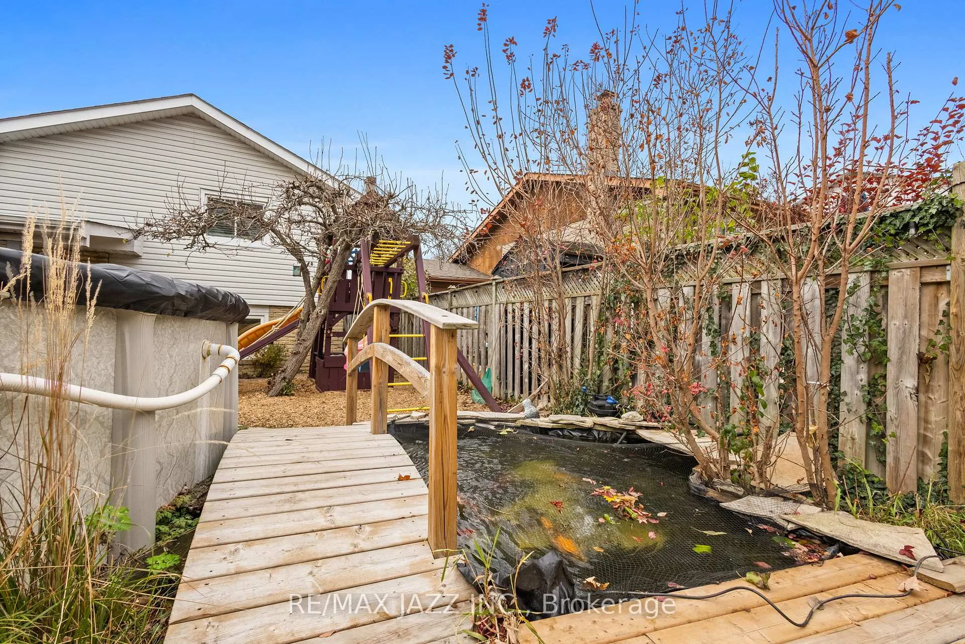 Photo 33 of 23 Pilkington Crescent, Whitby, Pringle Creek — HOMEH