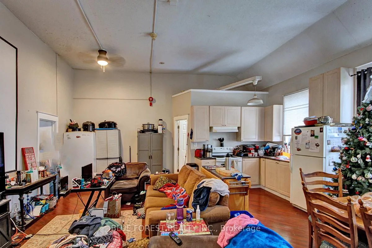 Photo 5 of 47 Forest Avenue, St. Thomas — HOMEH