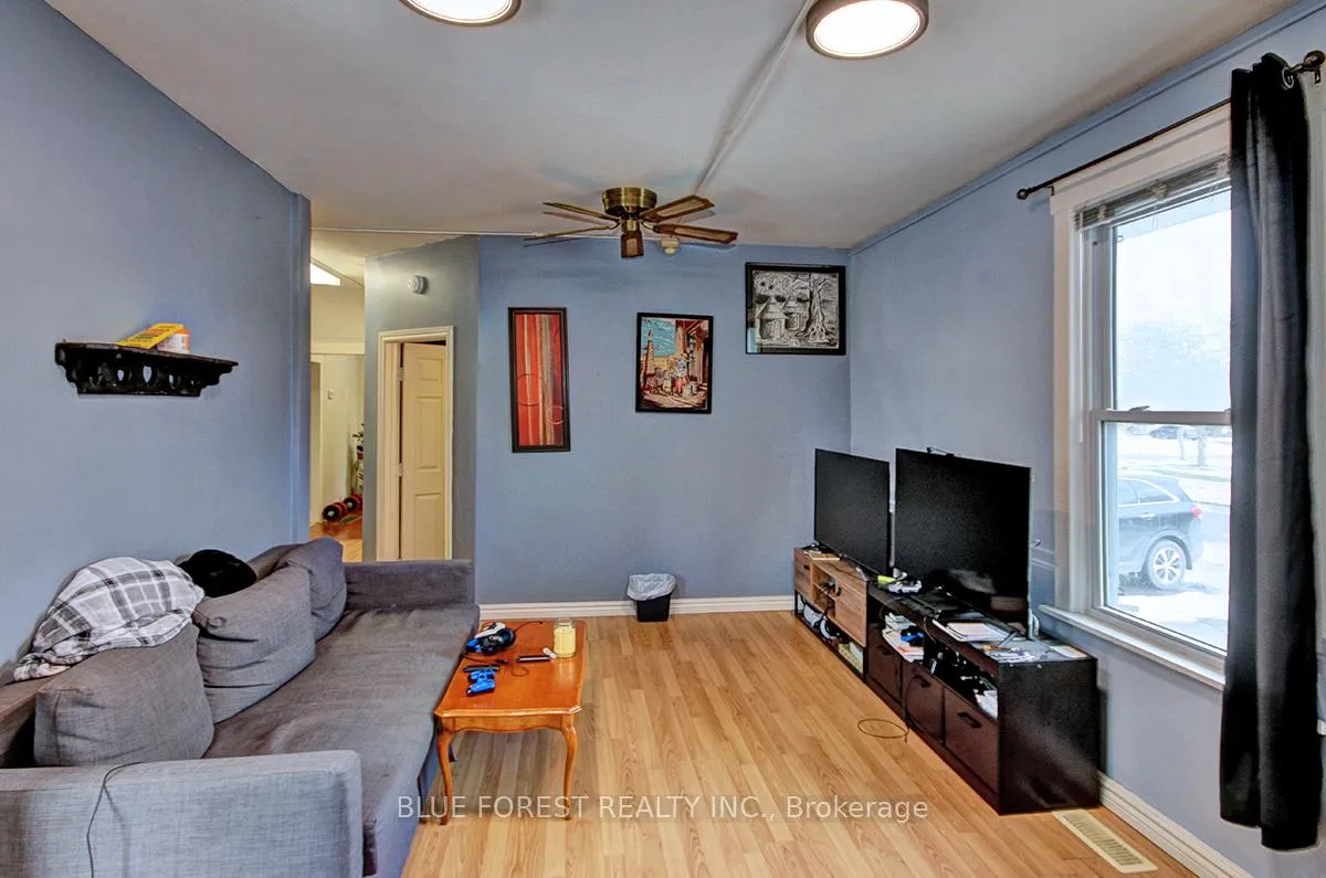 Photo 11 of 47 Forest Avenue, St. Thomas — HOMEH