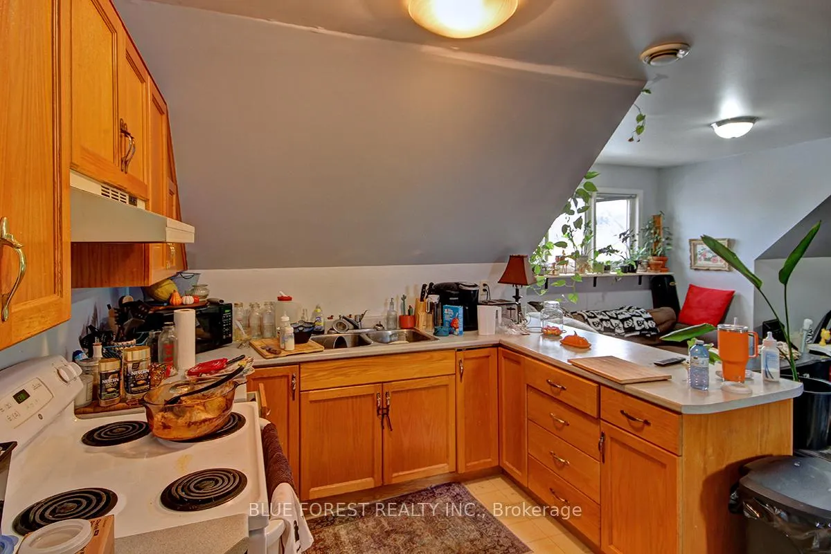 Photo 20 of 47 Forest Avenue, St. Thomas — HOMEH