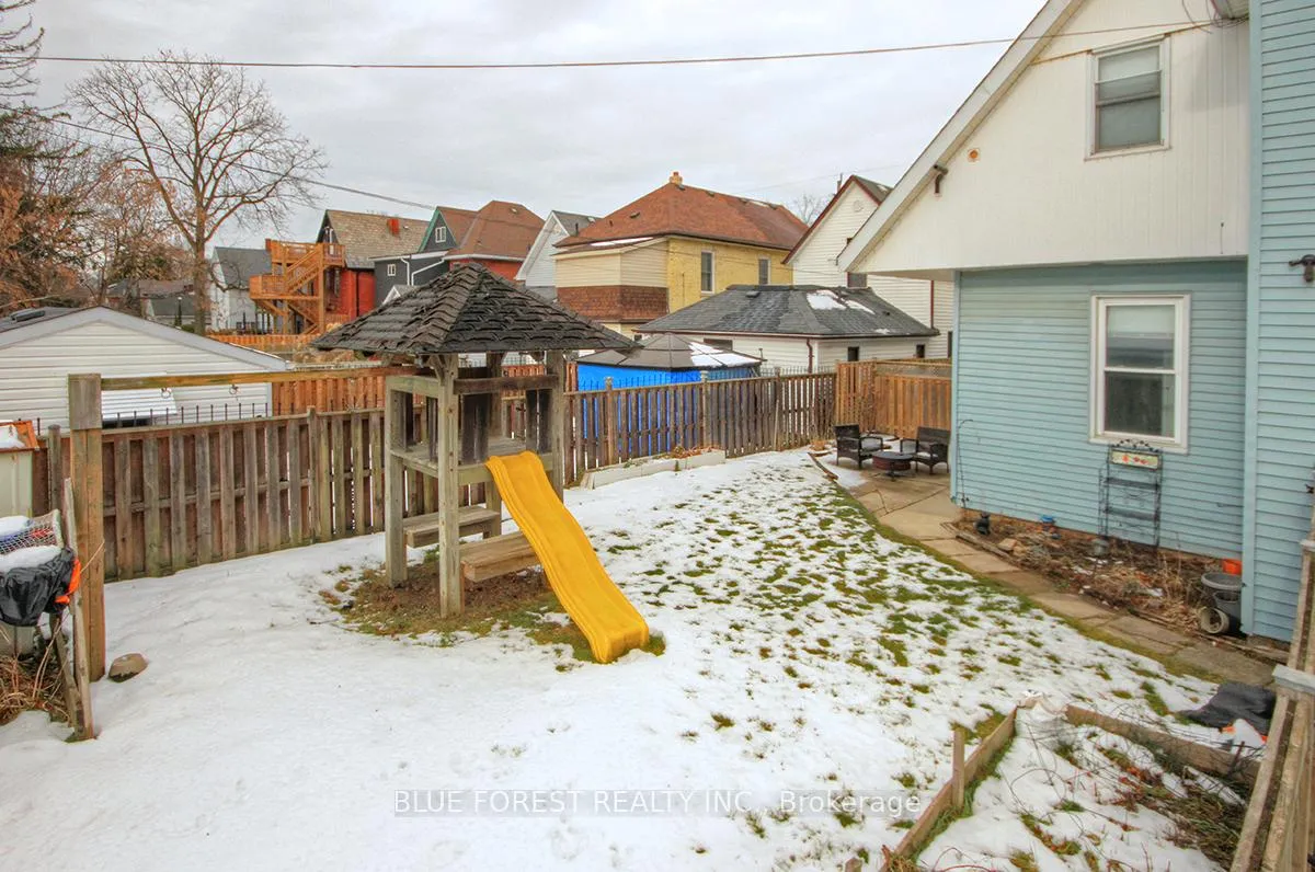 Photo 24 of 47 Forest Avenue, St. Thomas — HOMEH