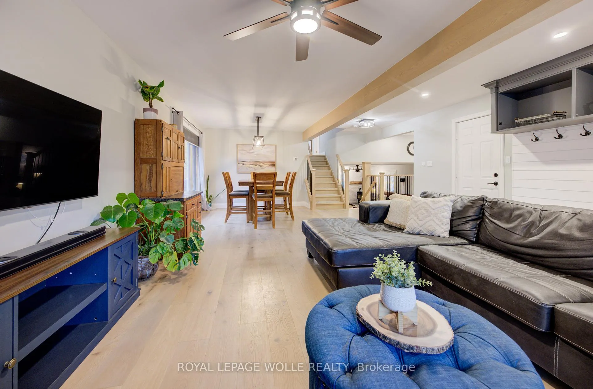Photo 10 of 1 Edgewood Court, Wellesley — HOMEH