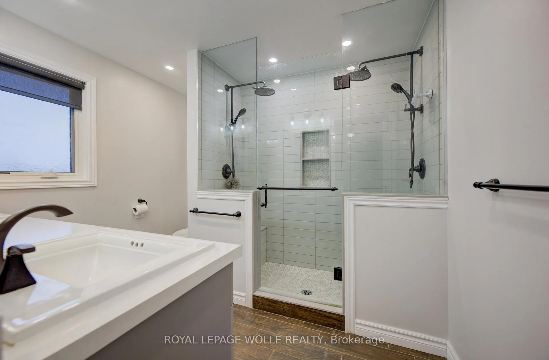 Photo 23 of 1 Edgewood Court, Wellesley — HOMEH