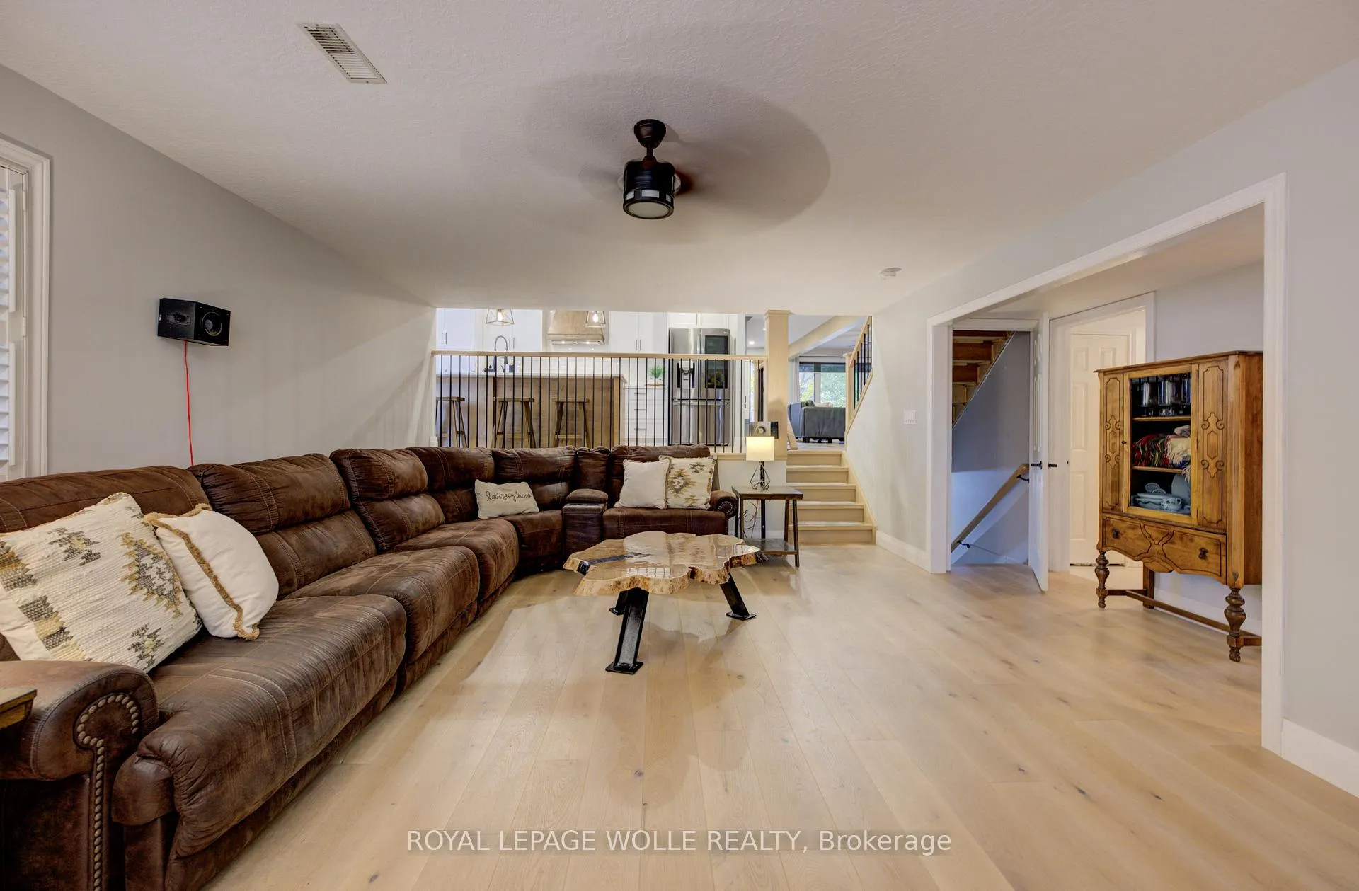 Photo 27 of 1 Edgewood Court, Wellesley — HOMEH