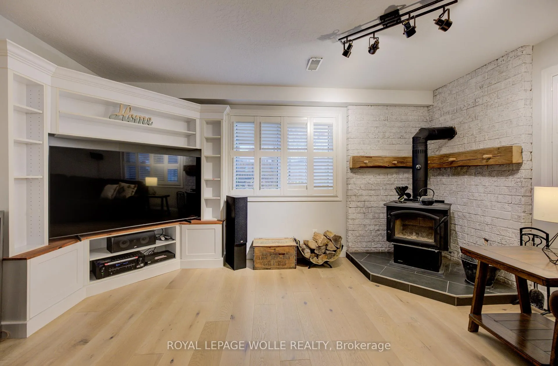 Photo 29 of 1 Edgewood Court, Wellesley — HOMEH