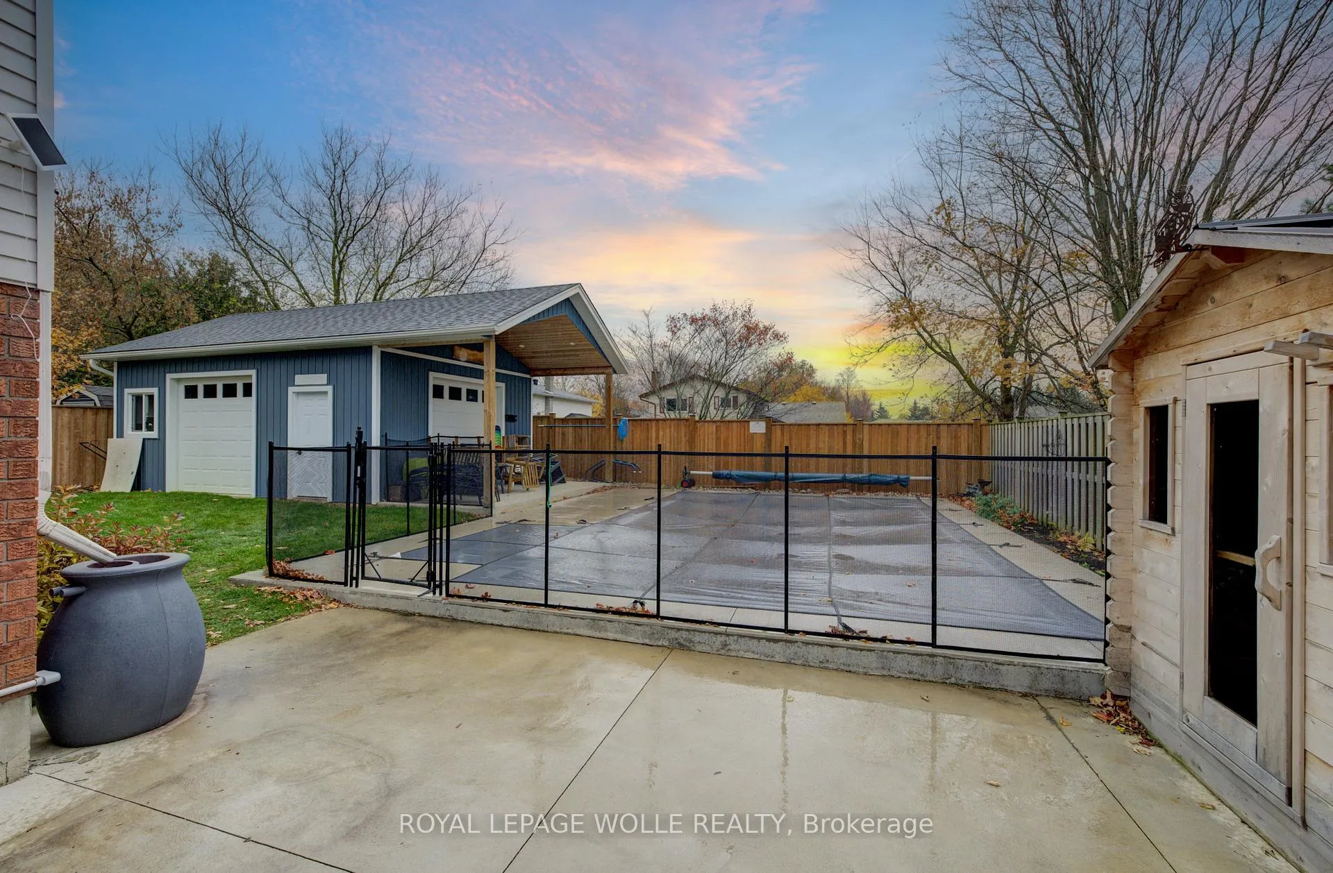 Photo 37 of 1 Edgewood Court, Wellesley — HOMEH