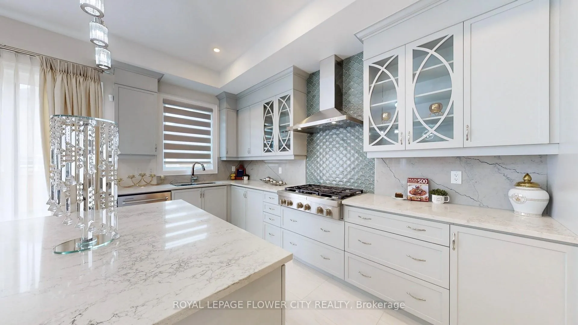 Photo 18 of 147 Wainfleet Crescent, Vaughan, Vellore Village — HOMEH
