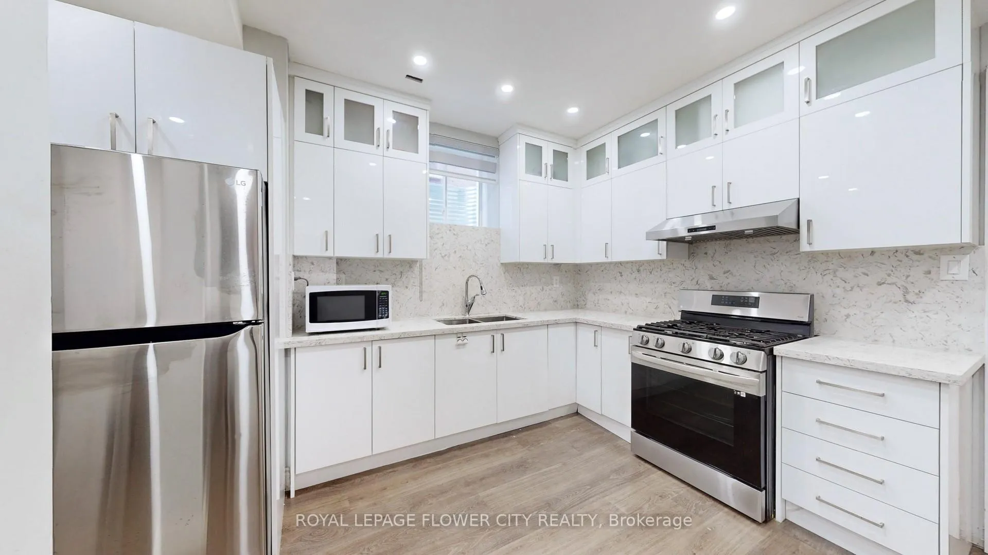Photo 33 of 147 Wainfleet Crescent, Vaughan, Vellore Village — HOMEH