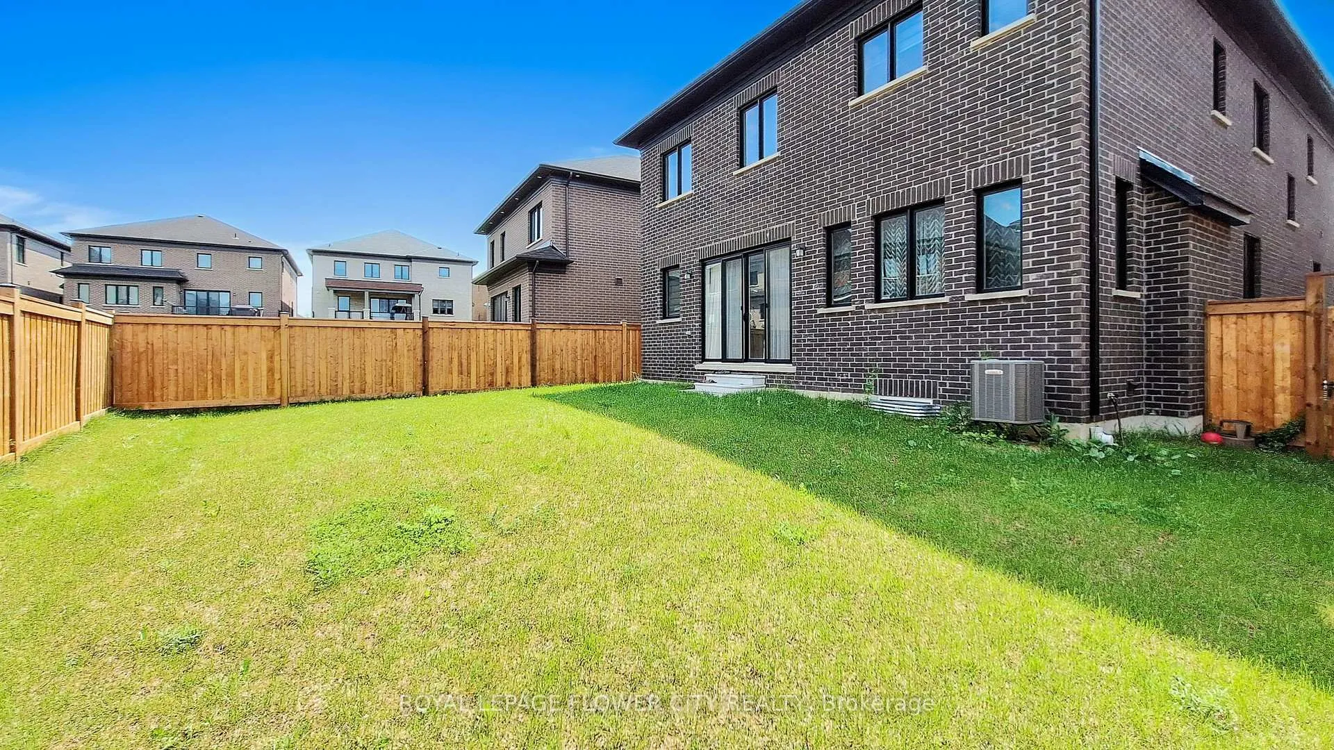 Photo 36 of 147 Wainfleet Crescent, Vaughan, Vellore Village — HOMEH