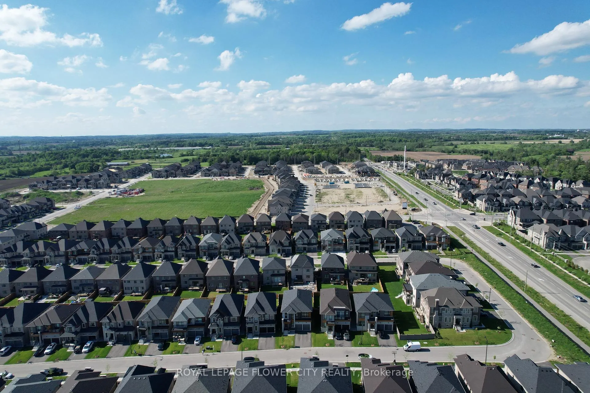 Photo 37 of 147 Wainfleet Crescent, Vaughan, Vellore Village — HOMEH