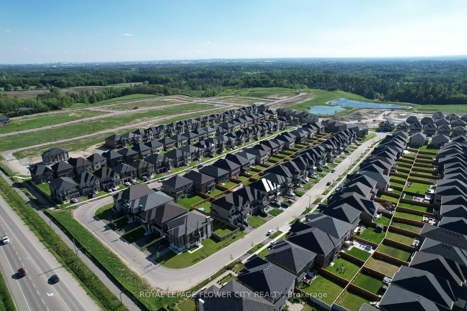 Photo 38 of 147 Wainfleet Crescent, Vaughan, Vellore Village — HOMEH